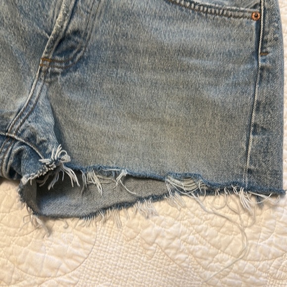 AGOLDE Parker denim shorts. Size 26. - Picture 12 of 15